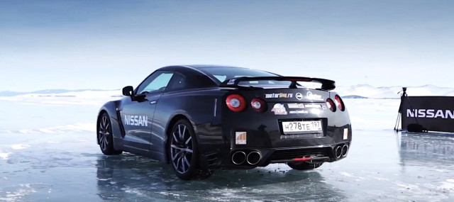 Nissan GT-R 2013 (2).jpg